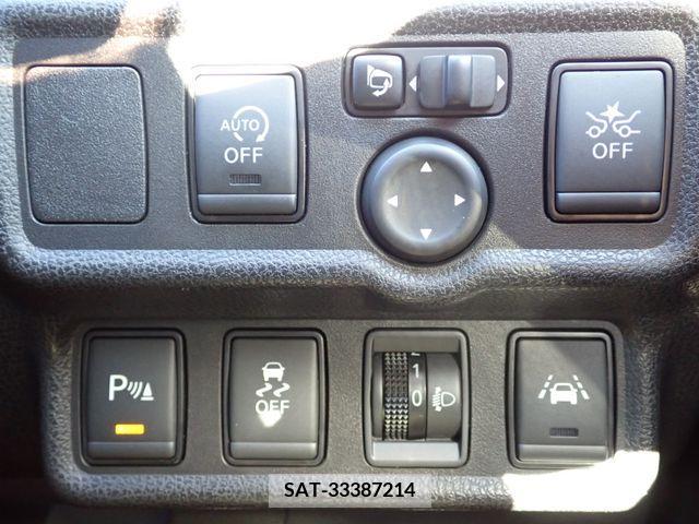 Nissan NOTE 2018-12 302429-7