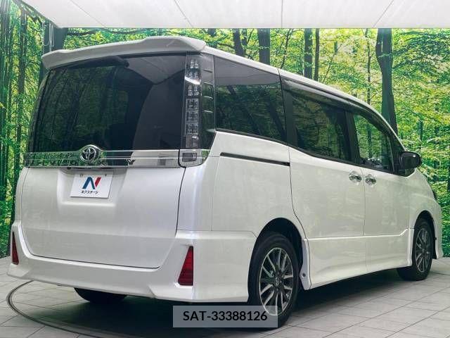 Toyota VOXY 2017-06 321514-18