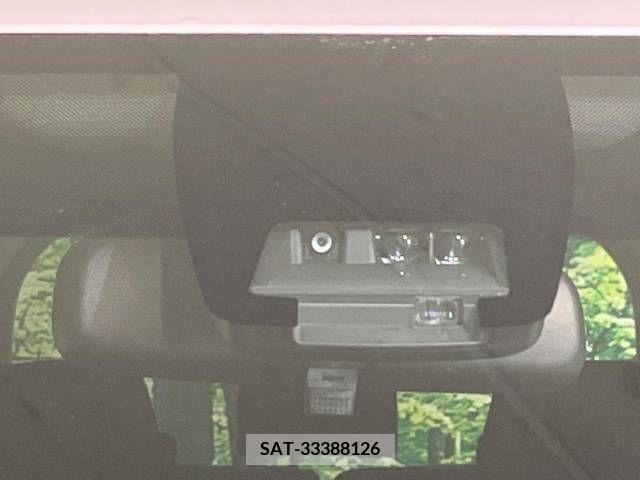 Toyota VOXY 2017-06 321514-4