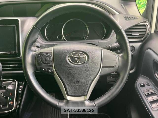 Toyota VOXY 2017-06 321514-12