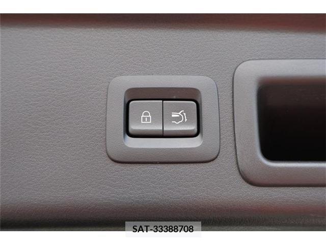 Mazda CX-30 2022-04 265992-25