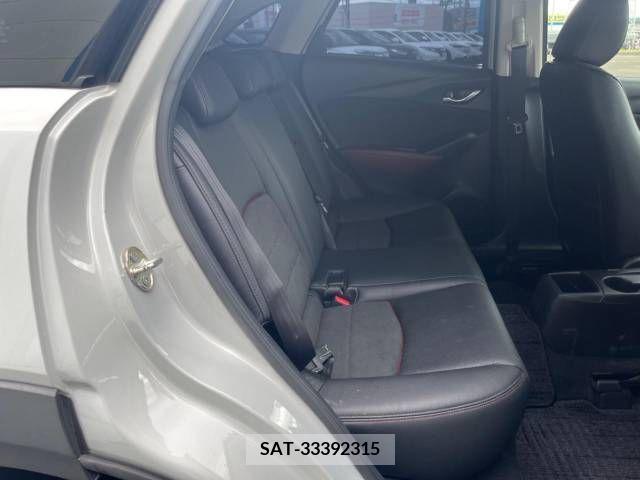 Mazda CX-3 2016-12 358435-9