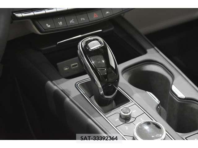 Cadillac XT4 2023-02 225001-11