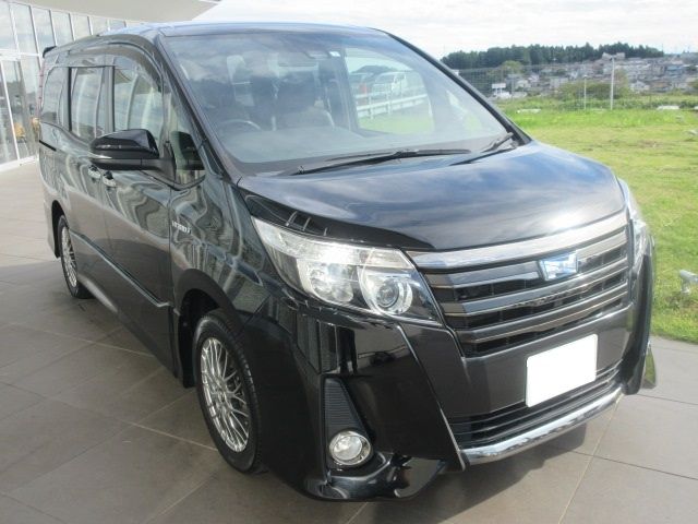 Toyota NOAH HYBRID 2017-03 18810-2
