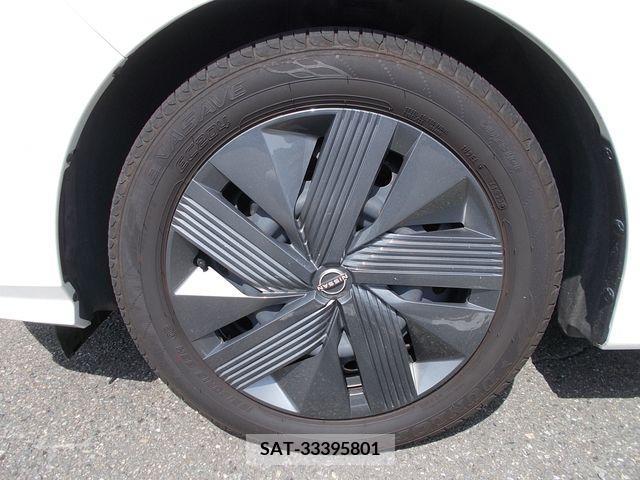 Nissan NOTE 2021-01 365423-26