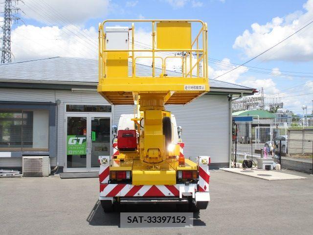 Isuzu ELF TRUCK 2018-01 324068-5