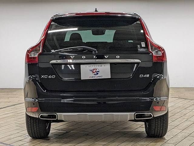 Volvo XC60 2017-01 22422-13