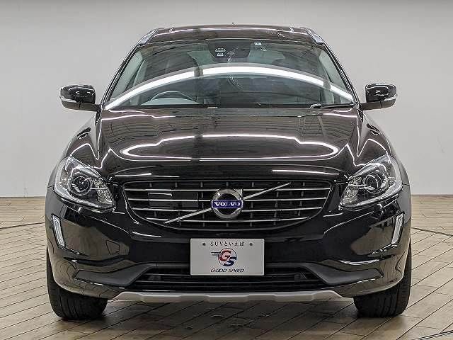 Volvo XC60 2017-01 22422-12