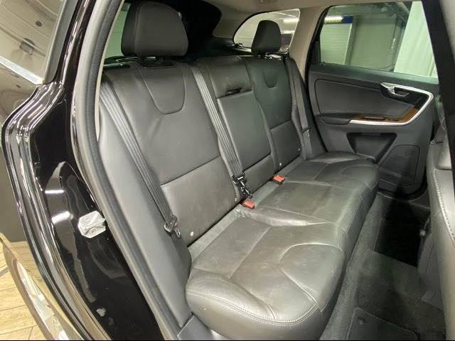 Volvo XC60 2017-01 22422-6