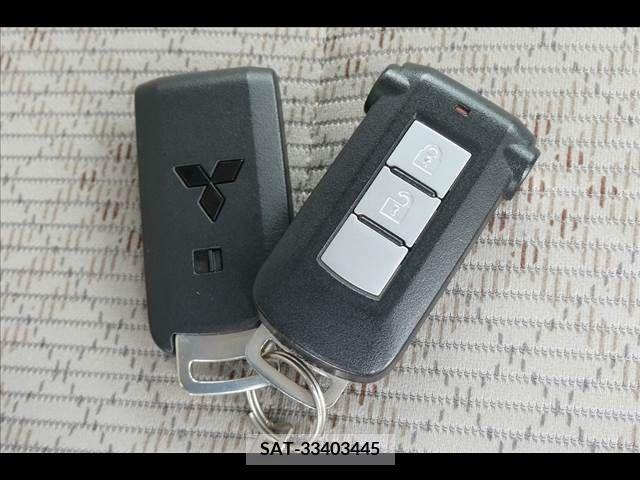 Mitsubishi EK SPACE 2017-05 379810-4
