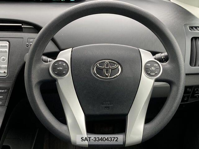 Toyota PRIUS 2010-06 221645-6
