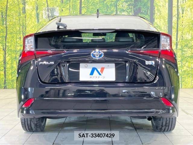 Toyota PRIUS 2019-09 281826-15
