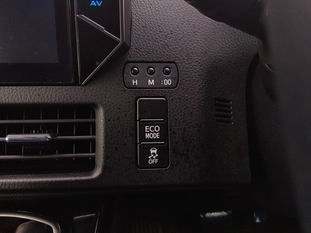 Toyota VOXY 2017-08 20402-8