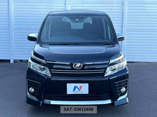 Toyota VOXY 2015-09 370484-15