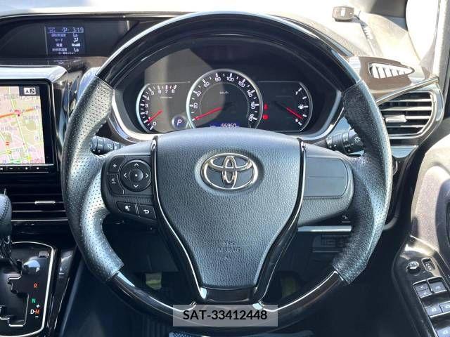 Toyota VOXY 2015-09 370484-12