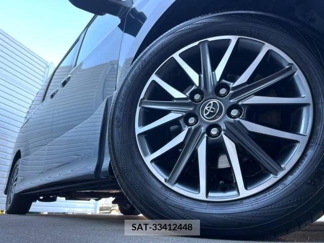 Toyota VOXY 2015-09 370484-14