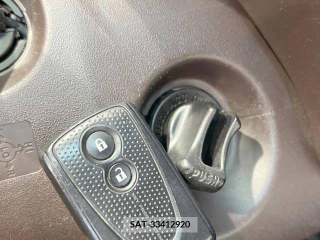 Toyota PASSO 2013-11 313908-5