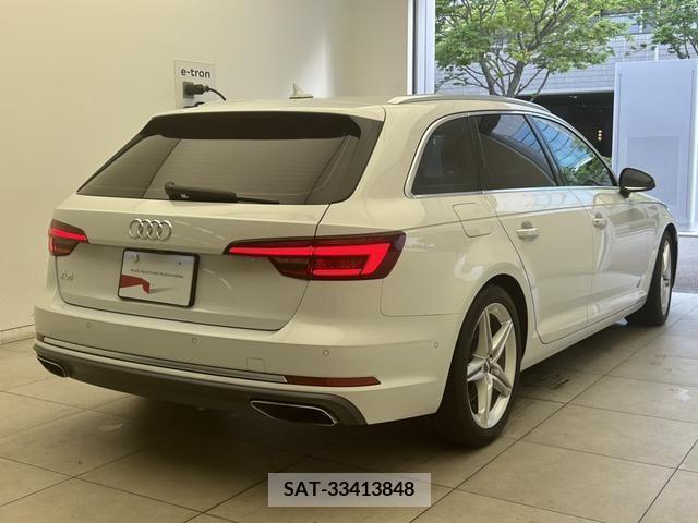 Audi A4 2019-11 261029-1