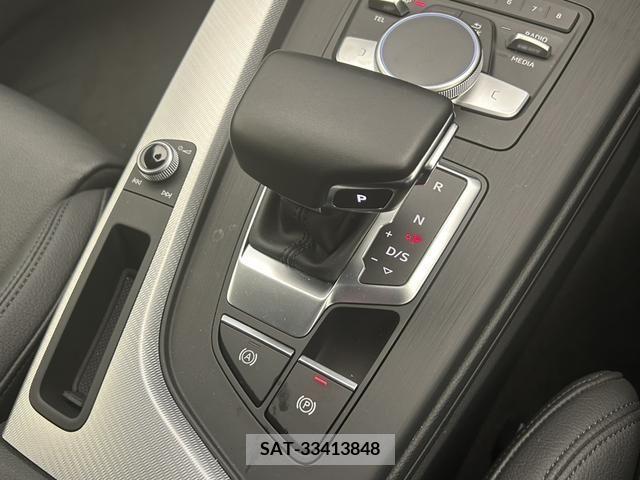 Audi A4 2019-11 261029-12