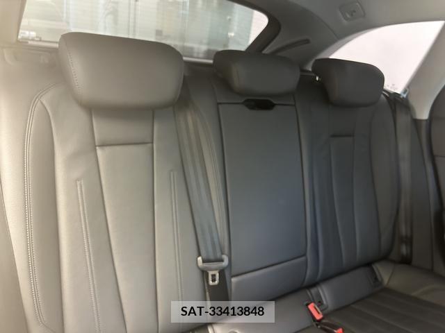 Audi A4 2019-11 261029-14