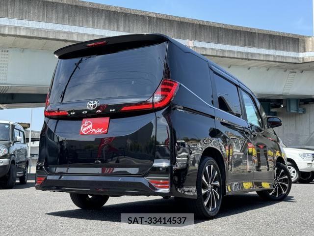 Toyota NOAH 2023-01 242406-3