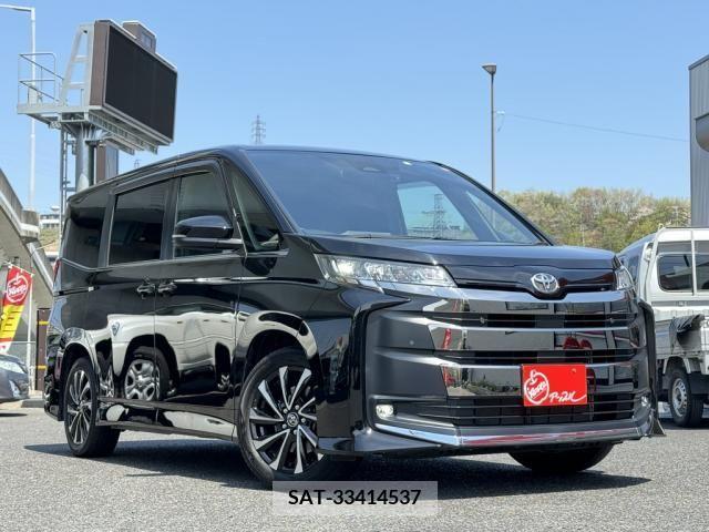 Toyota NOAH 2023-01 242406-1