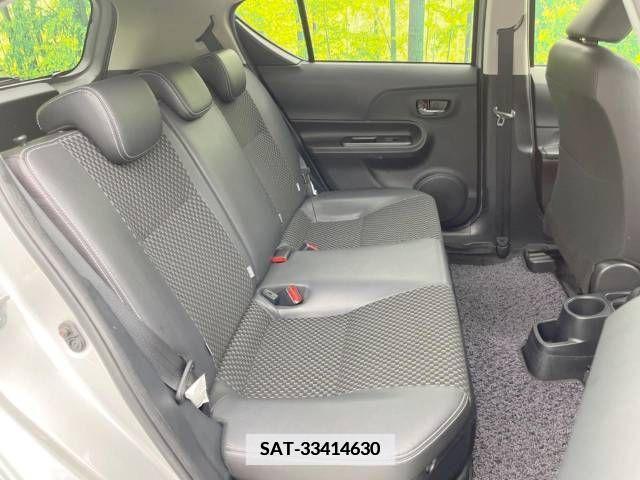 Toyota AQUA 2015-11 339039-9