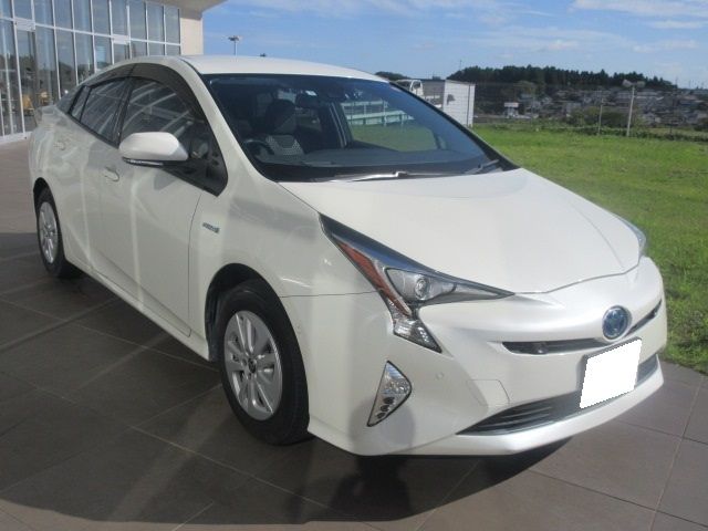 Toyota PRIUS 2017-05 21768-2