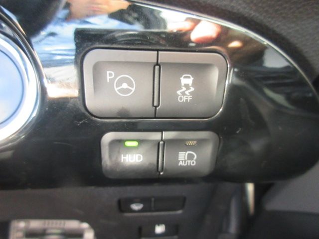 Toyota PRIUS 2017-05 21768-17