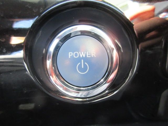 Toyota PRIUS 2017-05 21768-18
