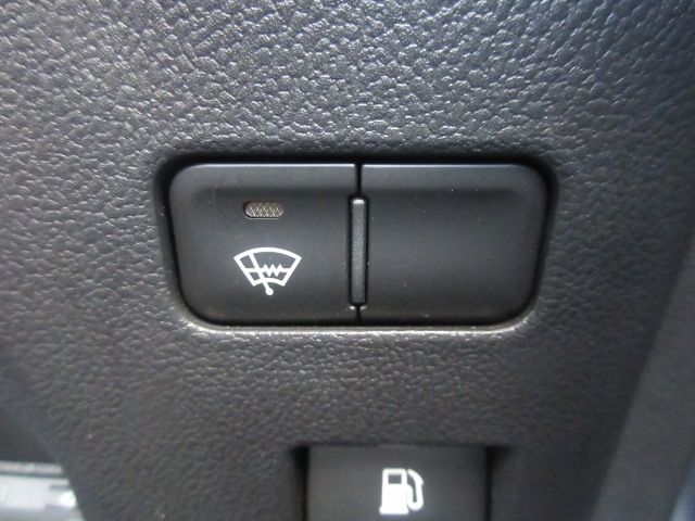 Toyota PRIUS 2017-05 21768-20