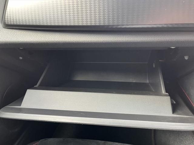Toyota 86 2012-09 182250-27