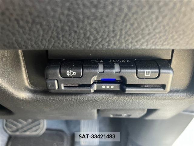 Suzuki SPACIA 2023-02 225986-15
