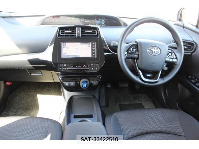 Toyota PRIUS 2021-05 239493-1