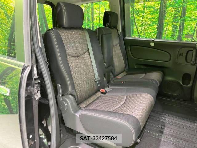 Nissan SERENA 2016-04 328402-9
