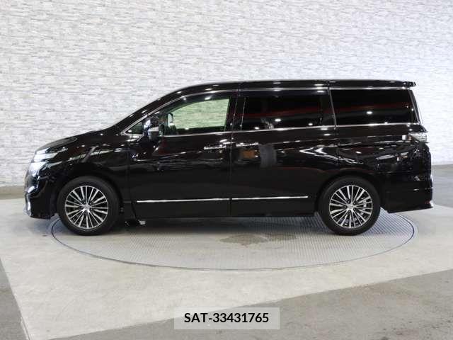 Nissan ELGRAND 2015-06 268439-10
