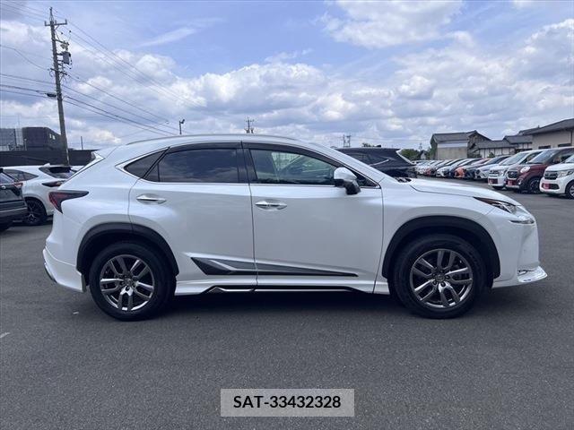 Lexus NX 2014-11 275709-3