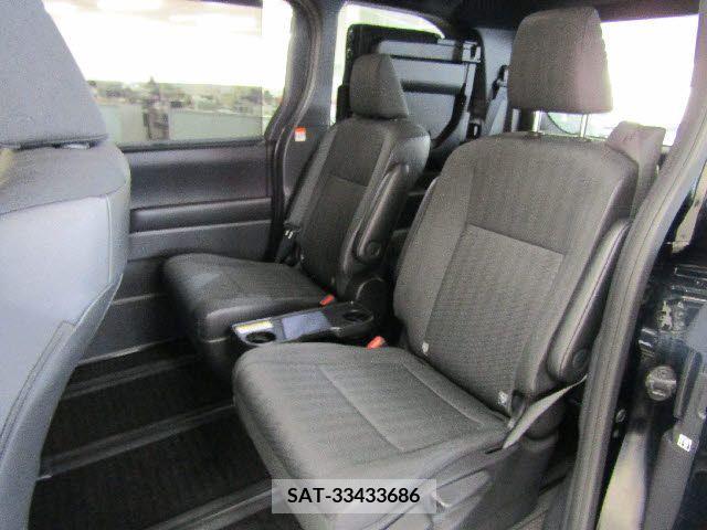 Toyota NOAH 2022-07 279483-18