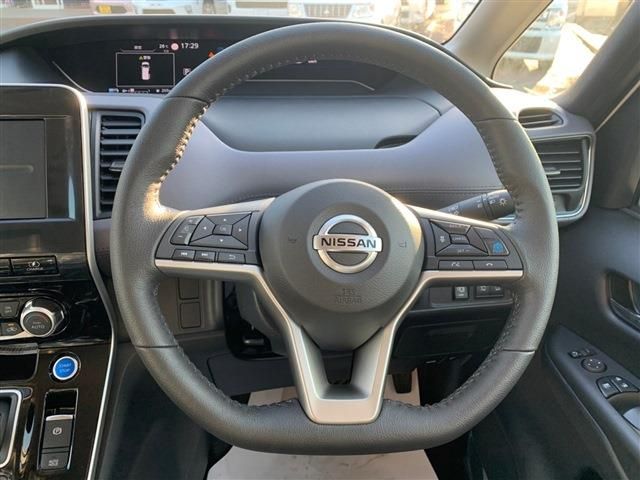Nissan SERENA 2022-08 8429-25