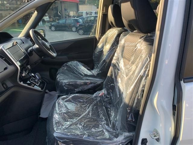 Nissan SERENA 2022-08 8429-2