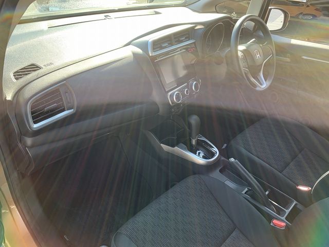 Honda FIT 2014-03 188420-17