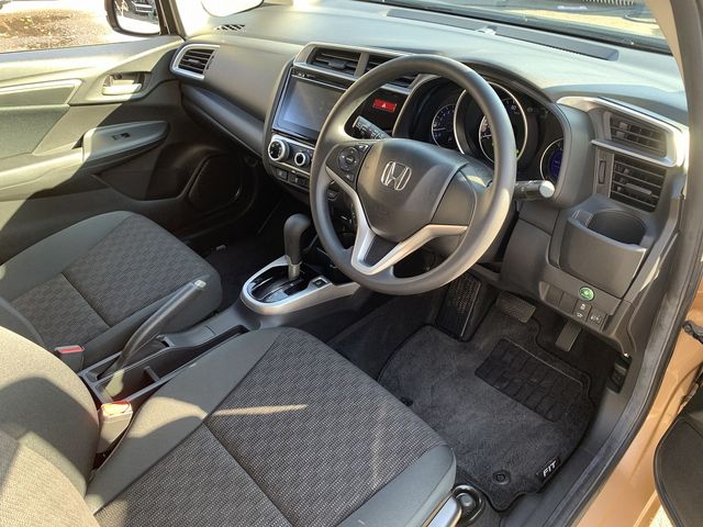 Honda FIT 2014-03 188420-14