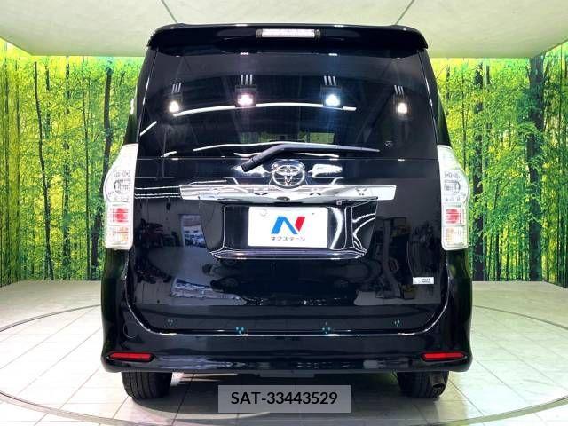 Toyota VOXY 2012-01 375855-15