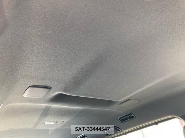 Toyota NOAH 2018-01 392842-25