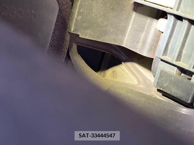 Toyota NOAH 2018-01 392842-26