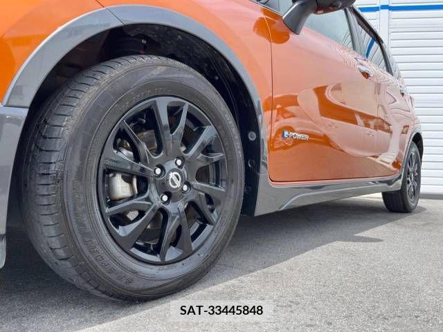 Nissan NOTE 2017-11 305421-12