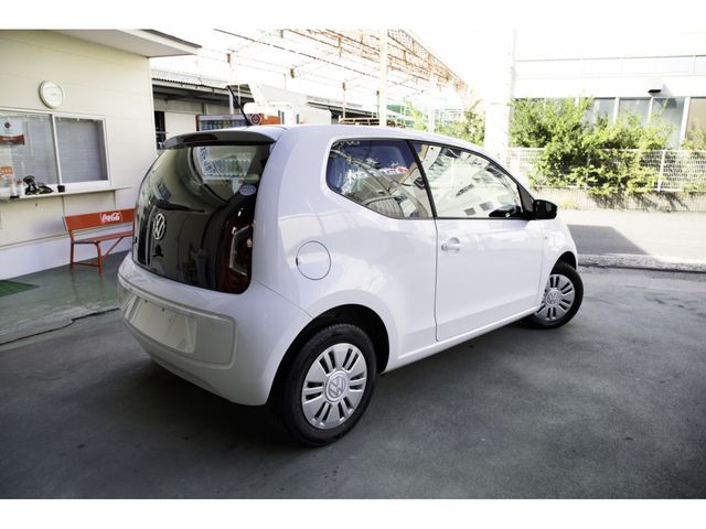 VolksWagen UP! 2013-10 22872-1