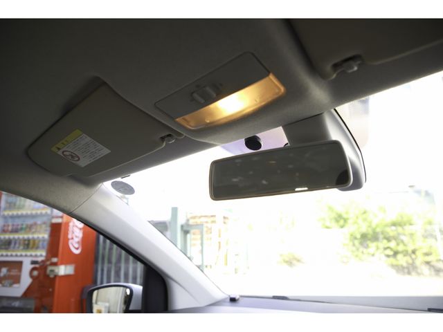VolksWagen UP! 2013-10 22872-12