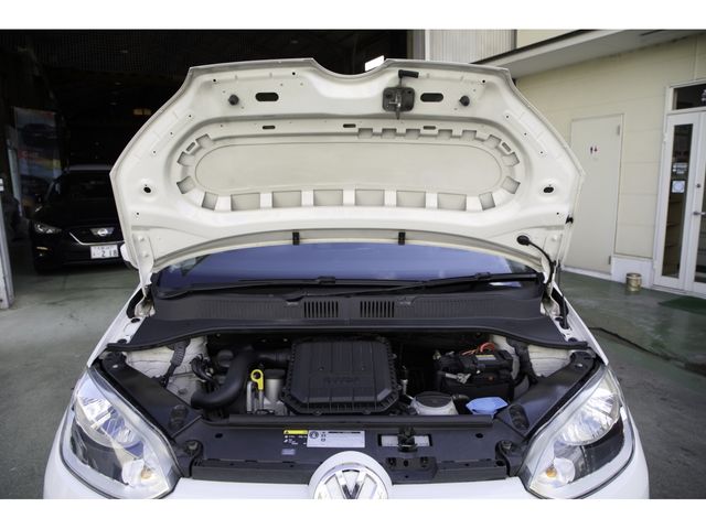 VolksWagen UP! 2013-10 22872-28