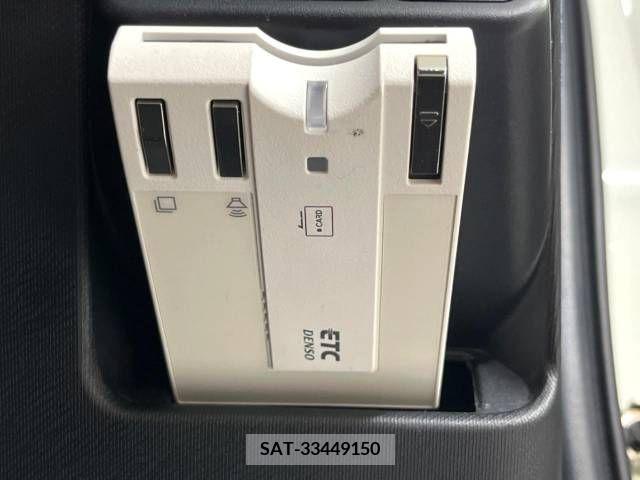 Toyota AQUA 2014-03 260528-4